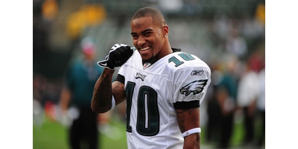 Kuuluisa laaja vastaanotin DeSean Jackson pukeutuu Philadelphia Eagles -paitaan ja ilmoittaa jäävänsä eläkkeelle